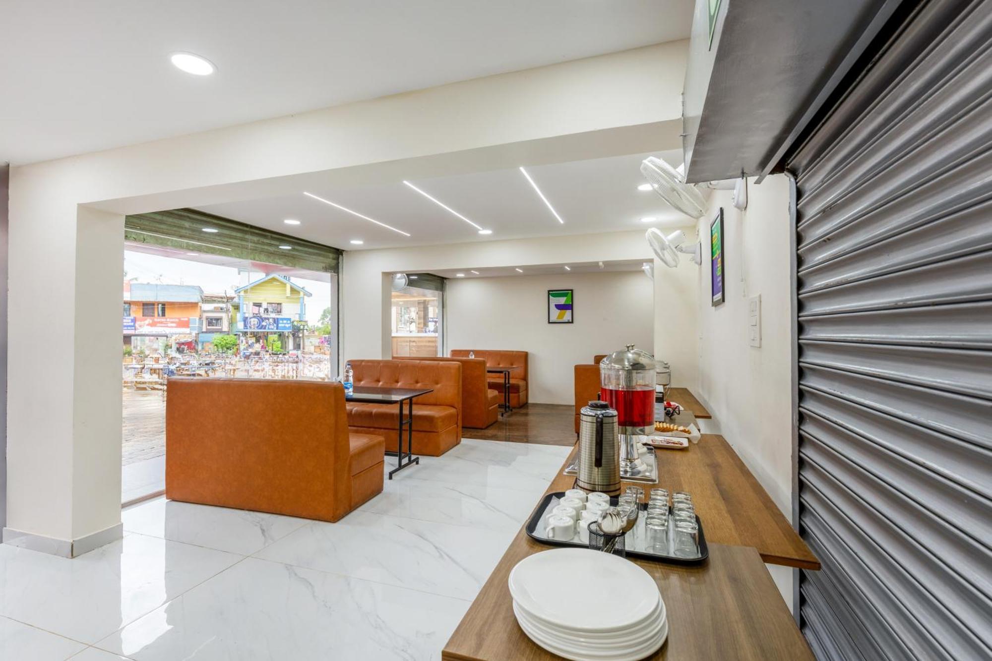 Treebo Sky City Grand, 5 Min From Mangalore Airport エクステリア 写真